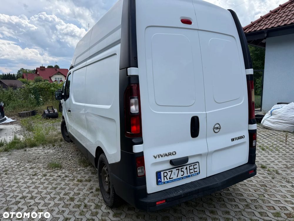 Opel VIVARO - 2