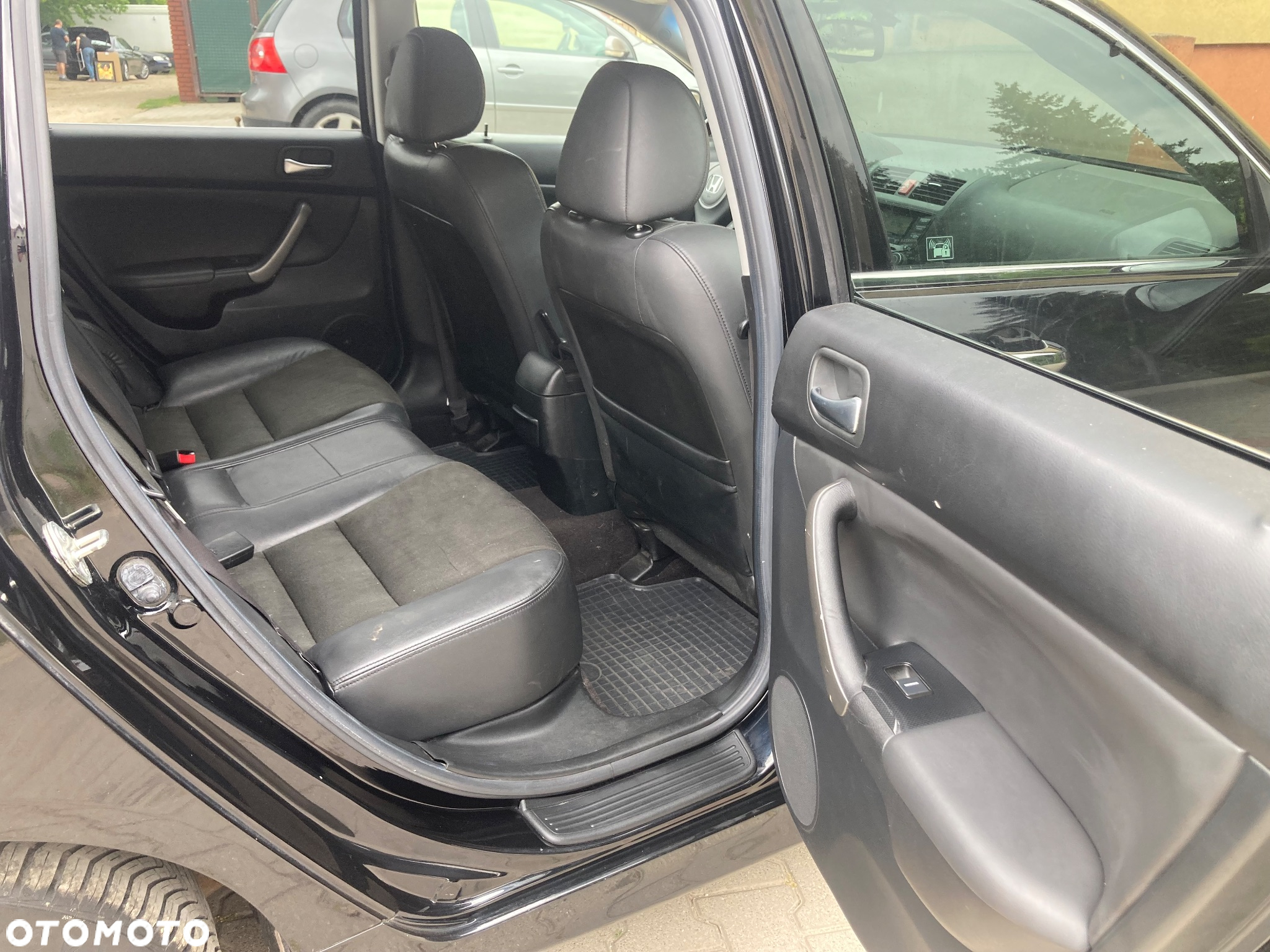 Honda Accord Tourer 2.0 i Executive - 13