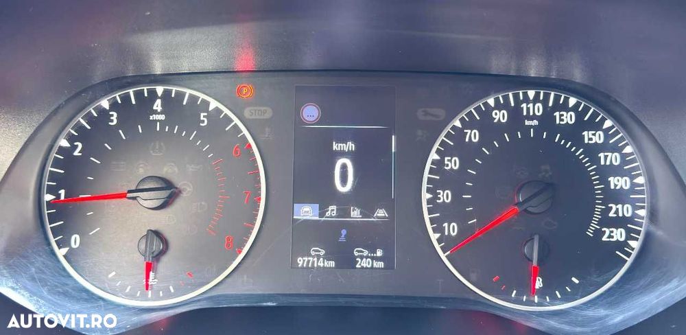 Renault Clio - 24