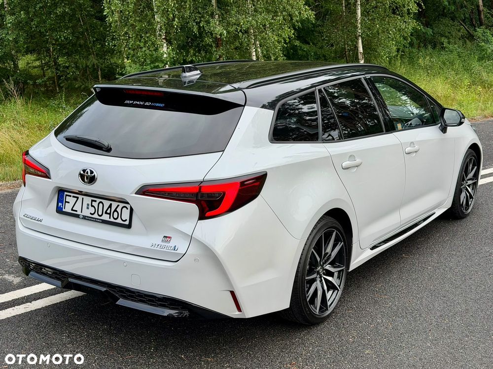 Toyota Corolla 2.0 Hybrid GR Sport Dynamic - 27