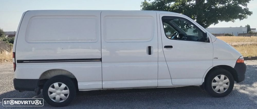 Toyota HIACE - 6