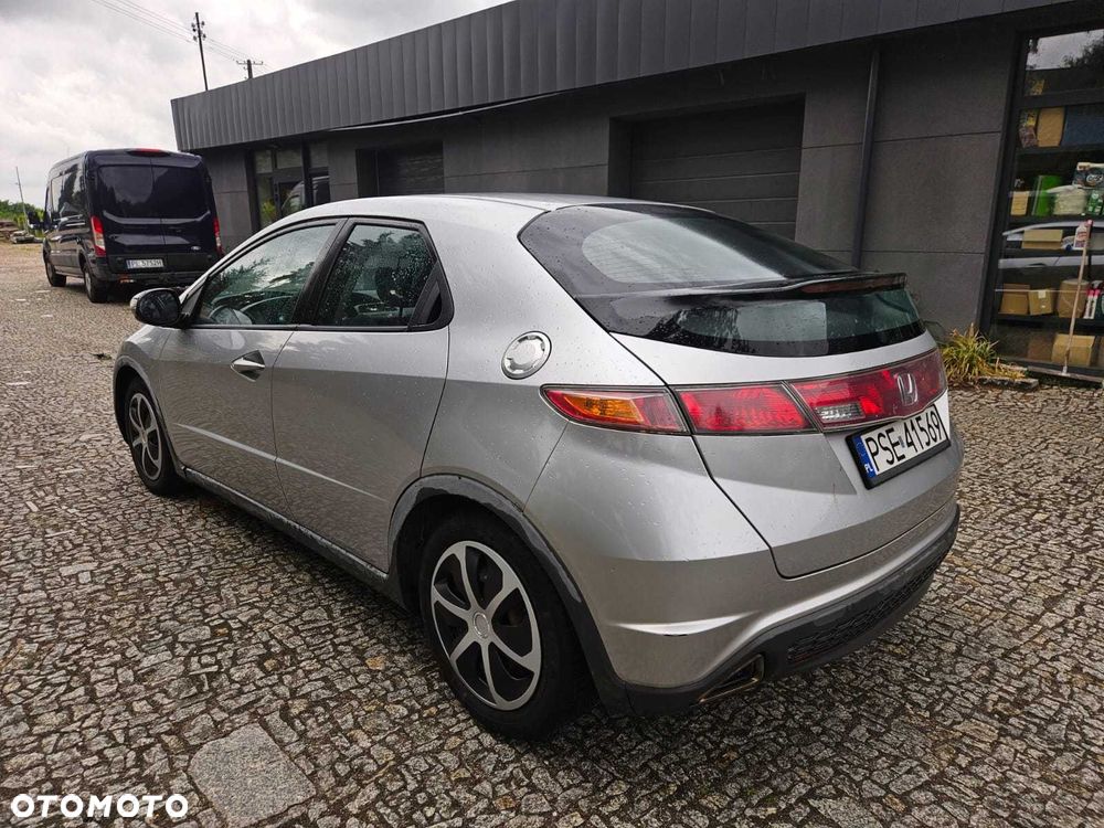 Honda Civic - 4