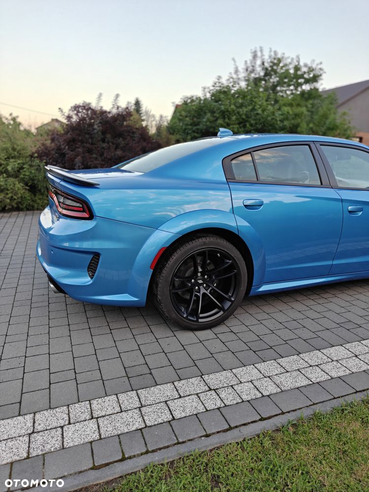 Dodge Charger 6.4 Scat Pack Widebody - 8