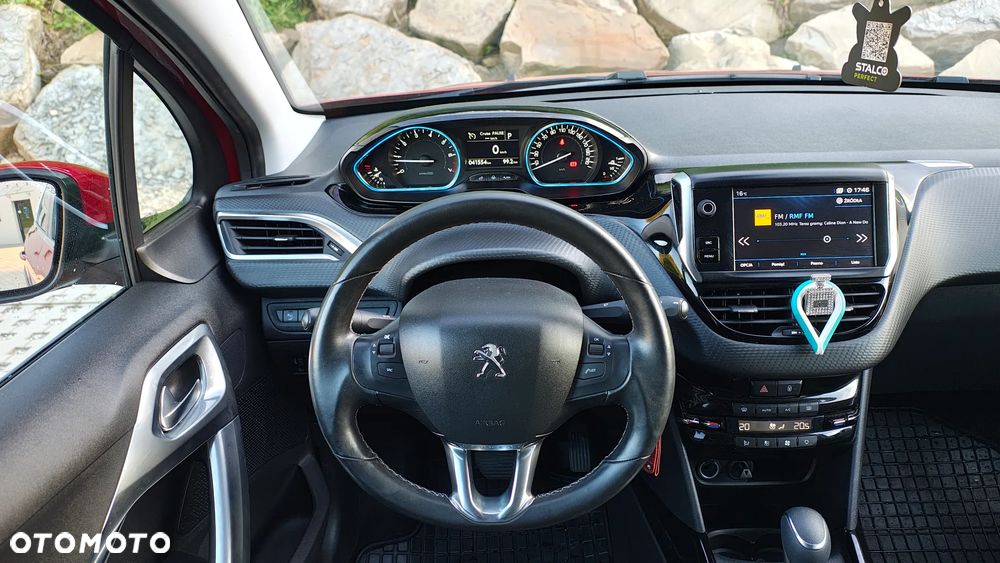 Peugeot 2008 PureTech 130 Stop&Start EAT6 Signature - 28