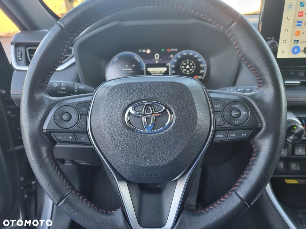 Toyota RAV4 - 10