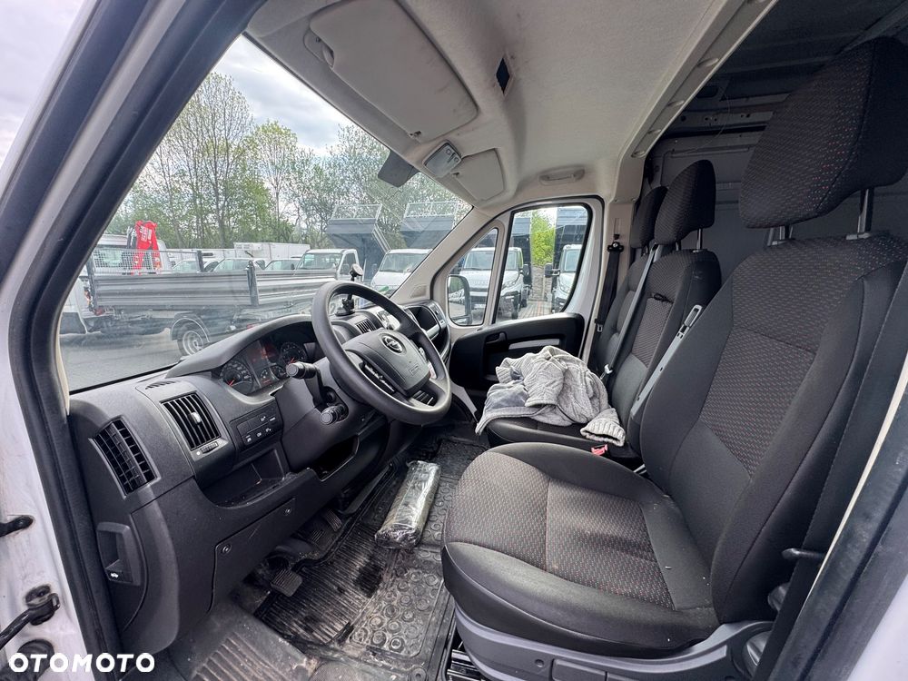Opel Movano furgon Blaszak L2H2 - 13