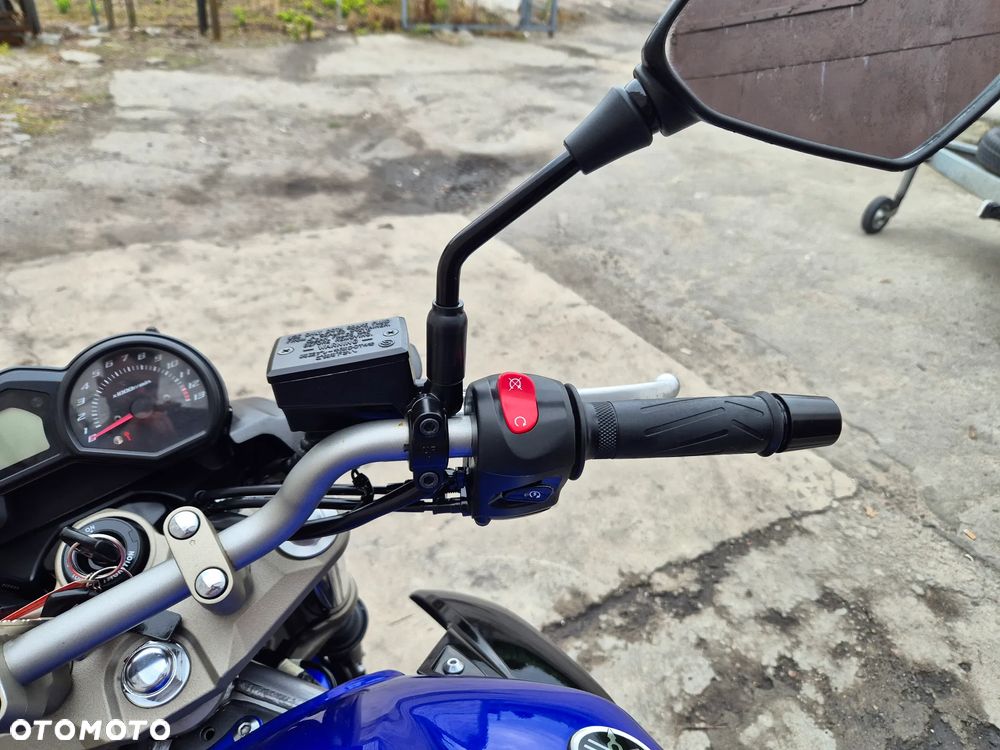 Yamaha XJ - 15