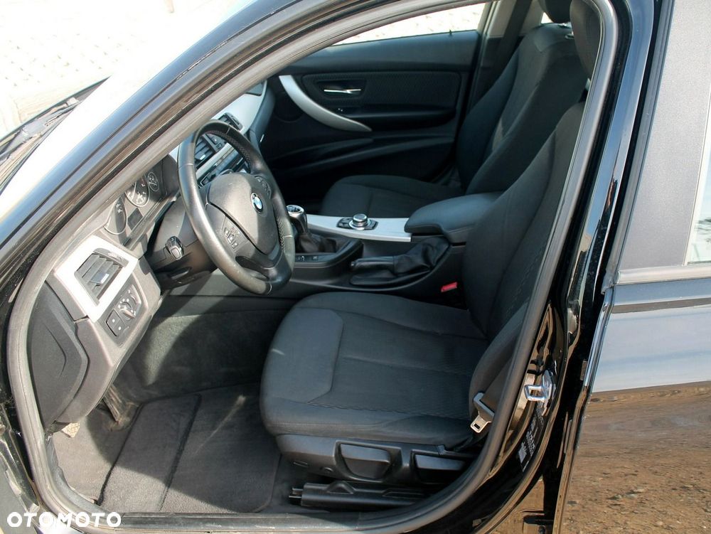 BMW Seria 3 - 16