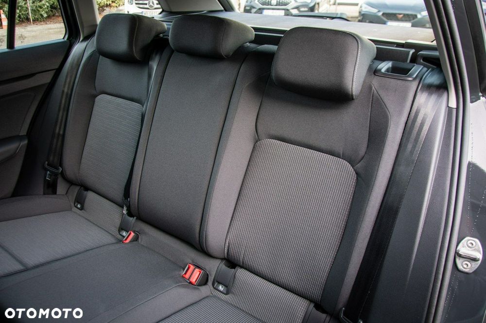 Volkswagen Golf - 16