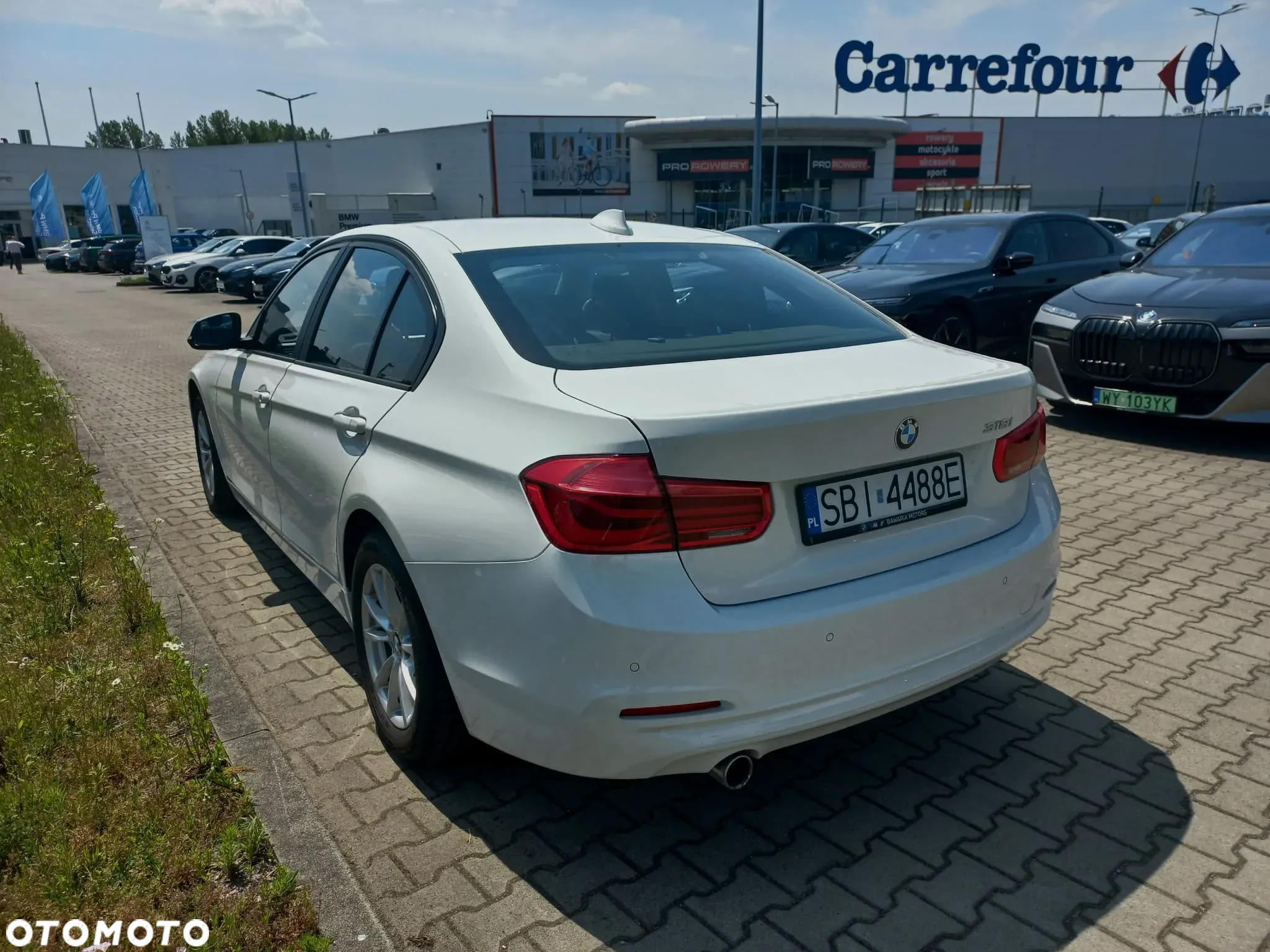 BMW Seria 3 318i - 7