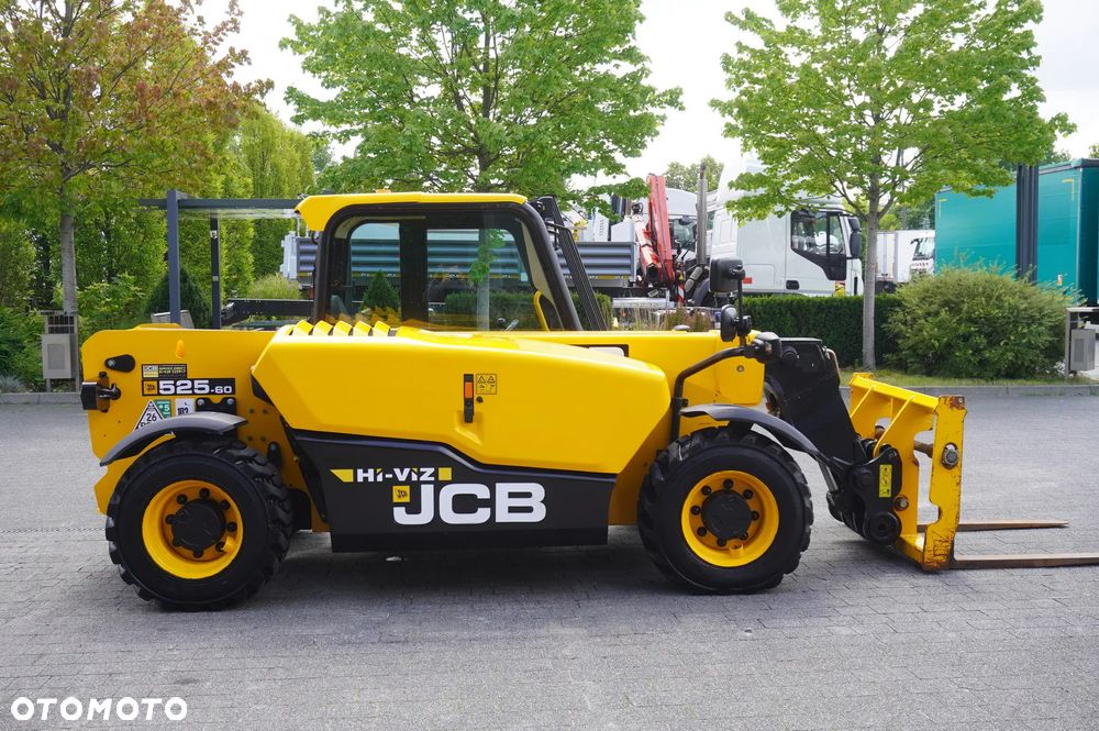 JCB 525-60T5 / 2022 / 860 MTH! / 2,5 t / zasięg 6 m / joystick - 6