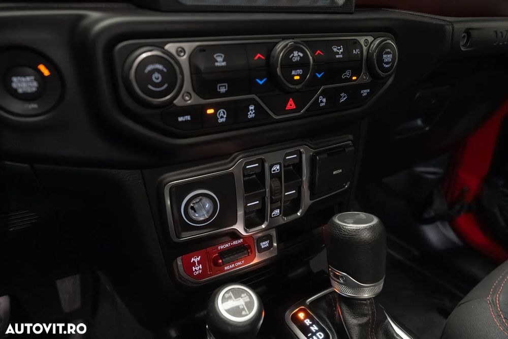 Jeep Wrangler 2.2 CRD AT8 Rubicon - 19