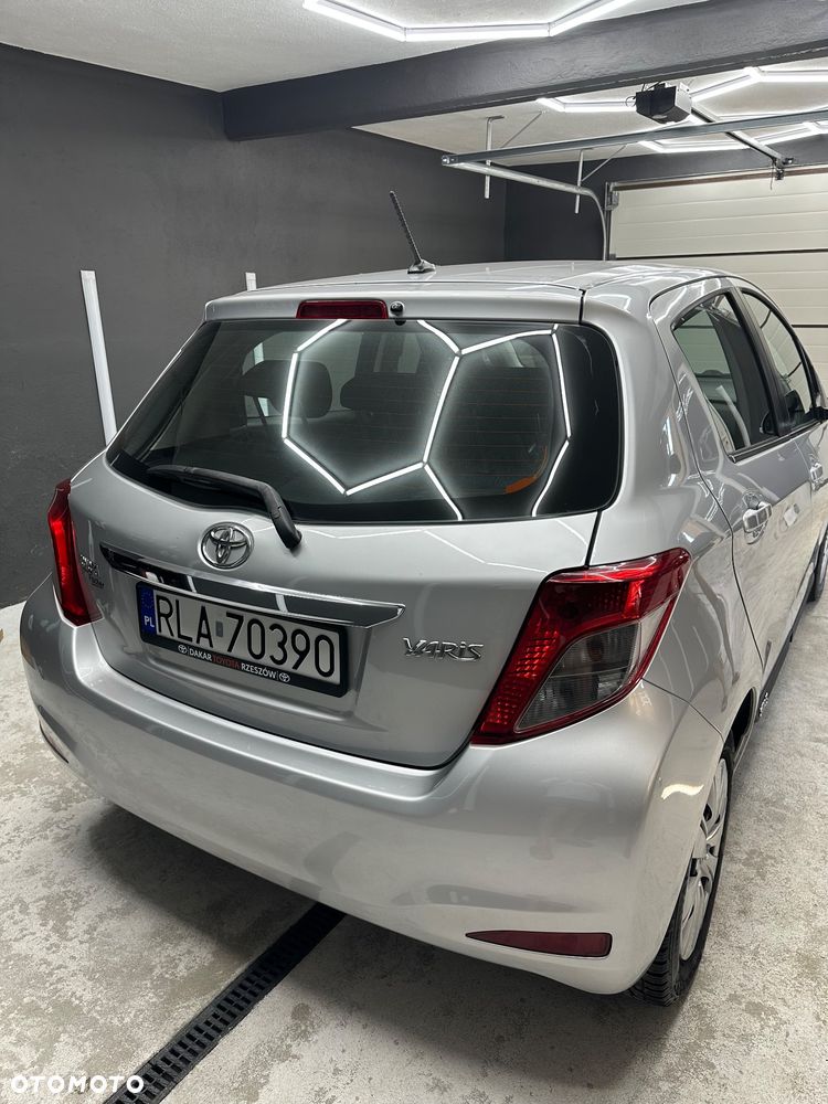 Toyota Yaris 1.0 Active - 8