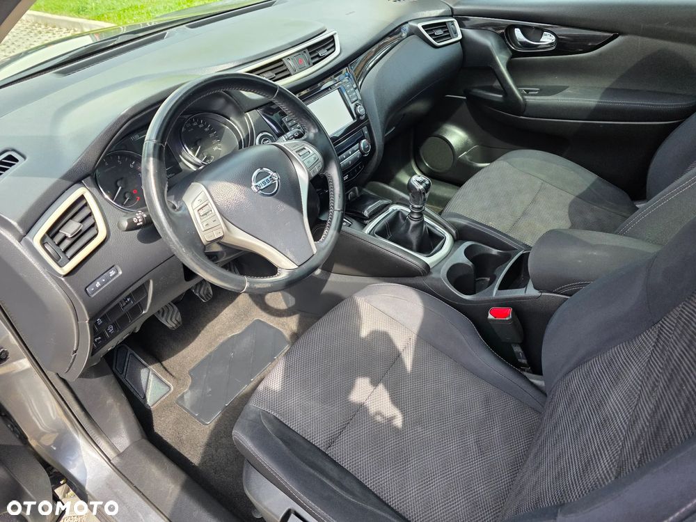 Nissan Qashqai 1.2 DIG-T N-Vision - 14