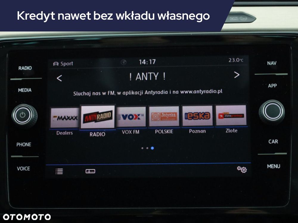Volkswagen Passat - 11