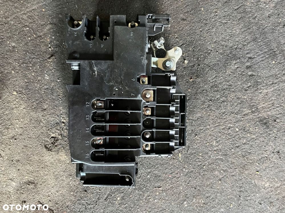 Bezpiecznik akumulatora Mercedes Sprinter w910 w907 - 2