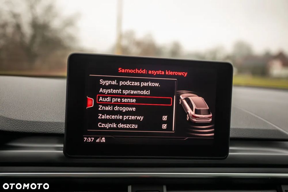 Audi A4 Avant 35 TDI S tronic - 33