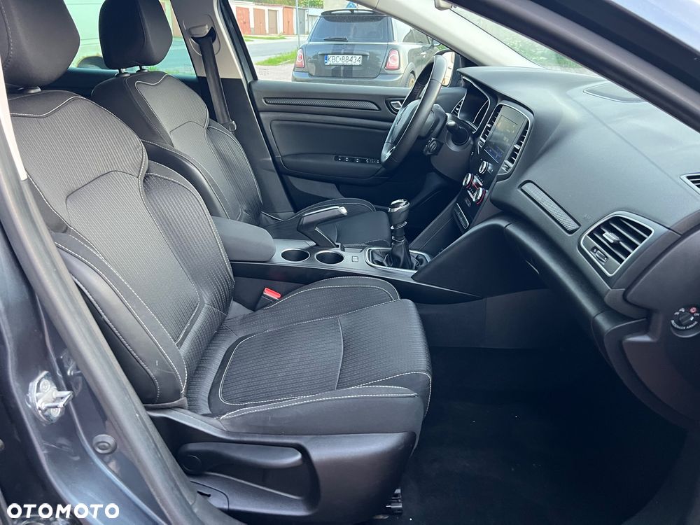 Renault Megane ENERGY TCe 100 LIMITED - 17