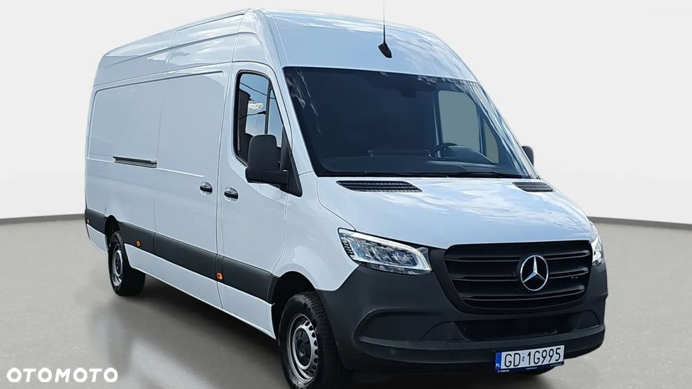 Mercedes-Benz Sprinter - 11