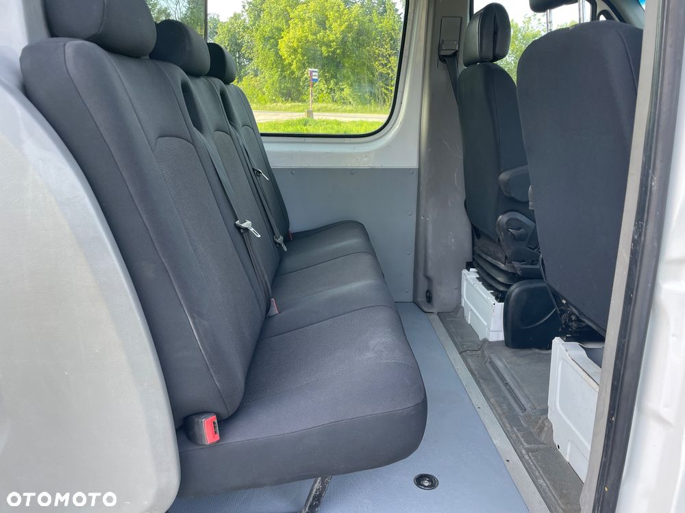 Mercedes-Benz SPRINTER - 11