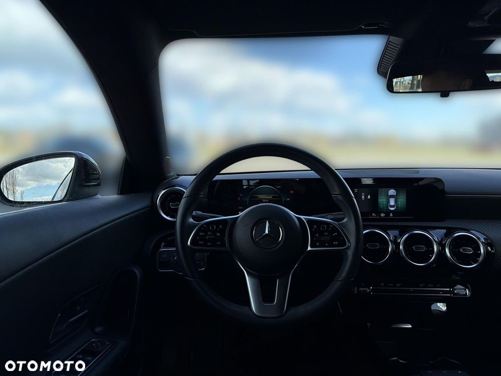 Mercedes-Benz CLA - 17