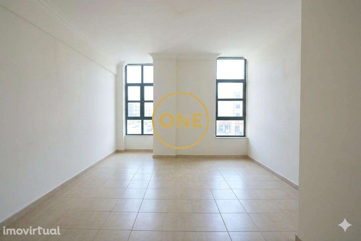 Apartamento T3 com Parqueamento e Arrecadação em Paredes, Alenquer - Grande imagem: 3/21