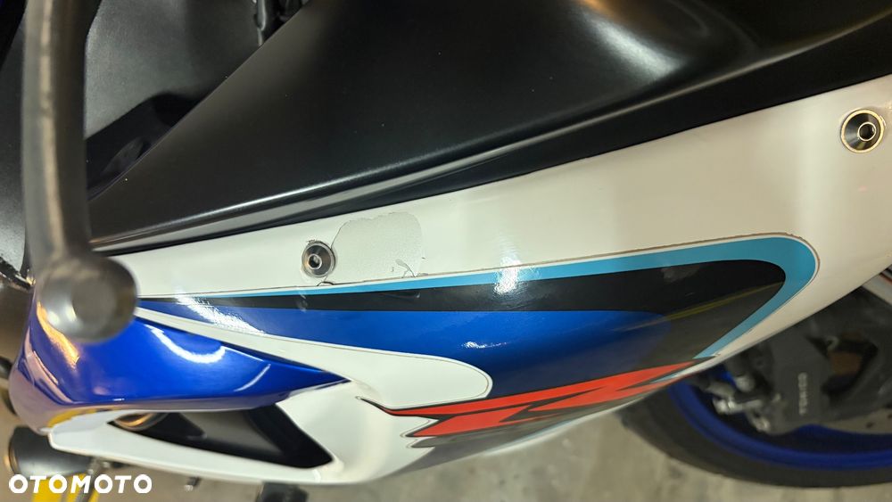 Suzuki GSX-R - 4