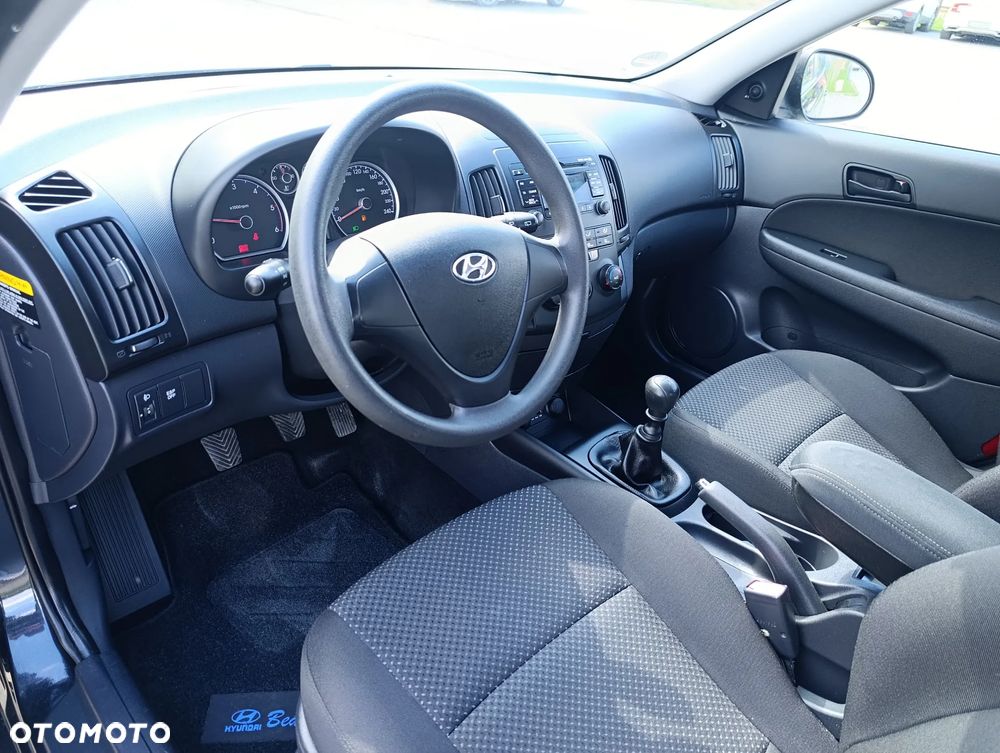 Hyundai i30 1.6 CRDi Comfort - 13