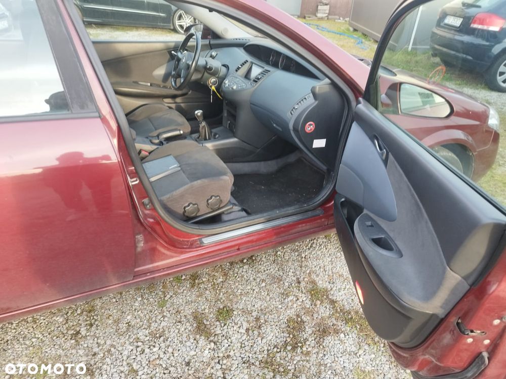 Nissan Primera - 11