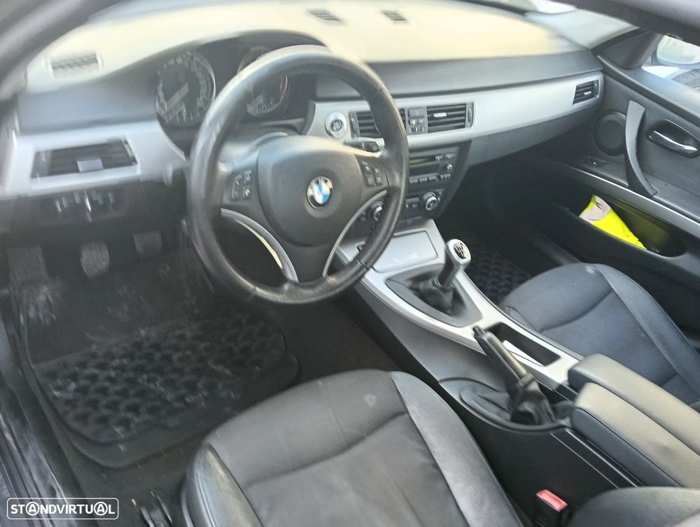 BMW 320 d Sport - 7