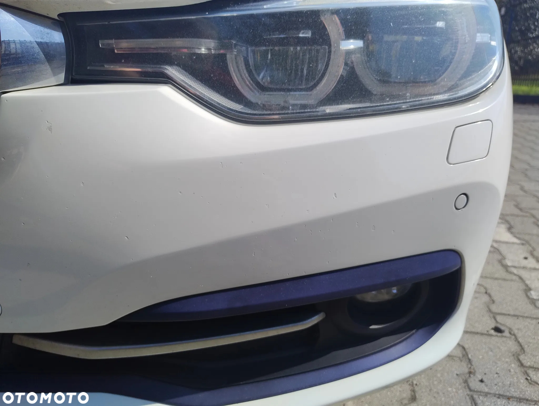 BMW Seria 3 318d - 11