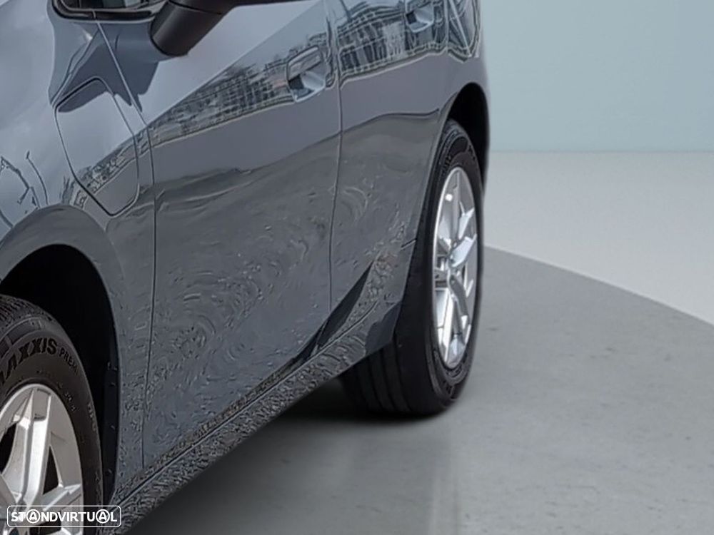 BMW 225xe Active Tourer - 4