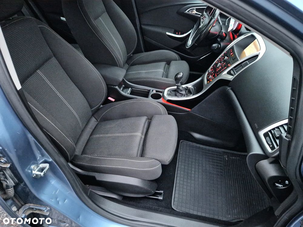 Opel Astra 1.4 Turbo Innovation - 19