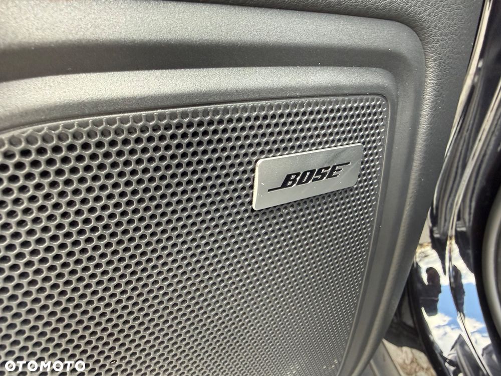 Porsche Macan T - 13