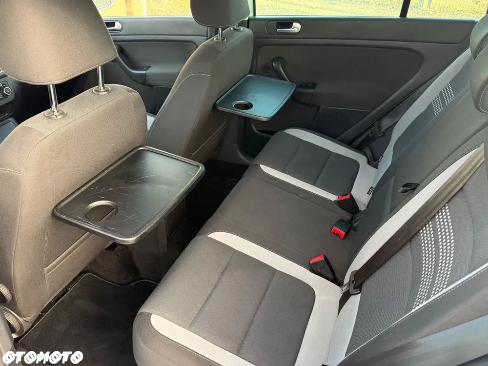 Volkswagen Golf Plus 1.6 TDI DPF Life - 21