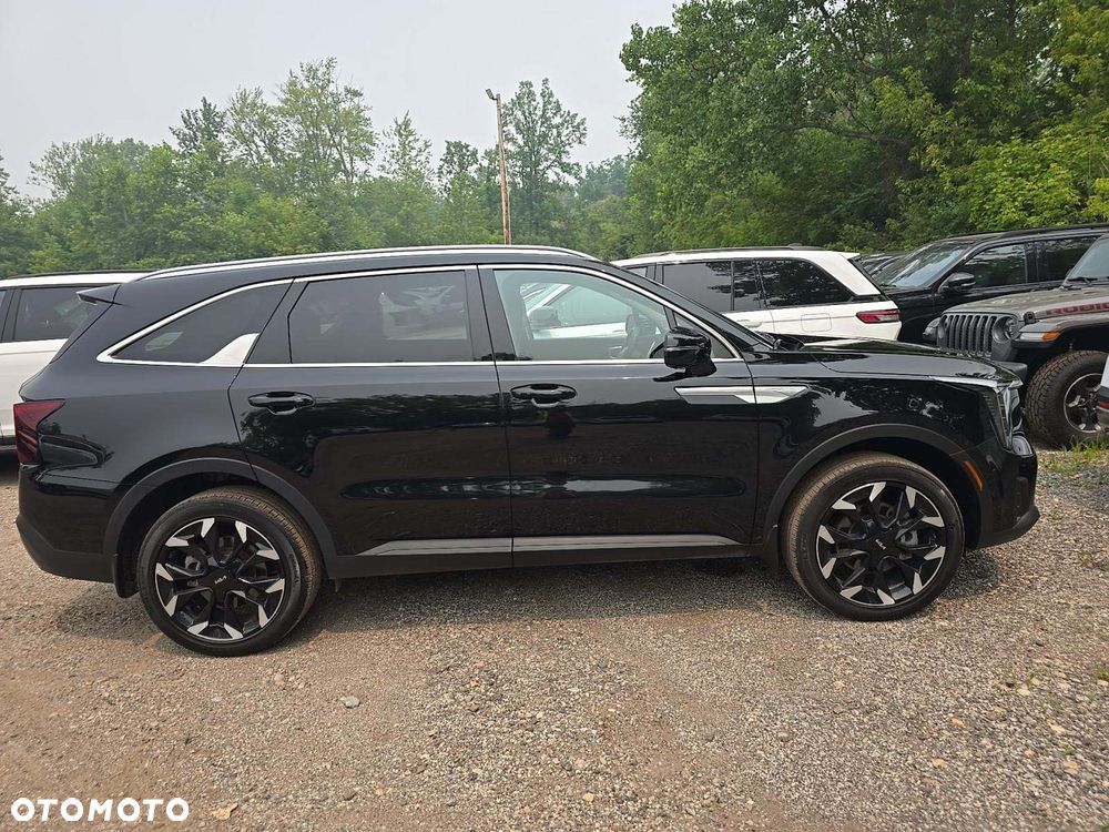 Kia Sorento - 2