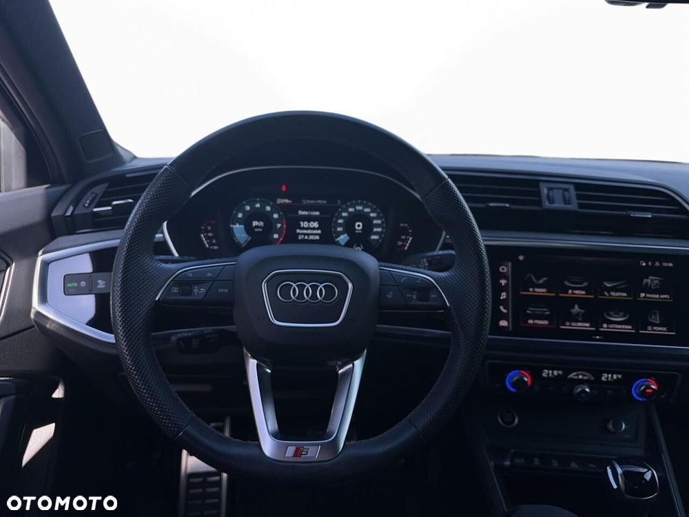 Audi Q3 Sportback - 11