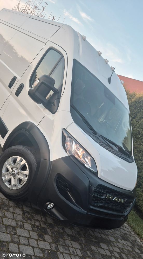 RAM PROMASTER 2500 - 1