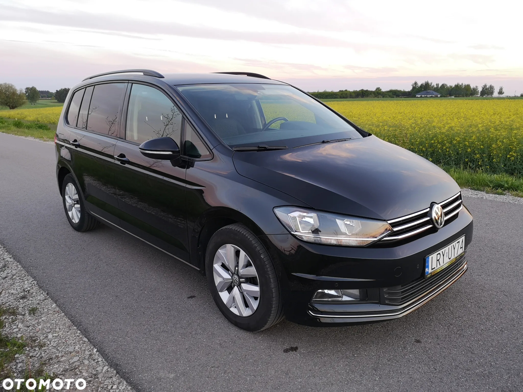 Volkswagen Touran 2.0 TDI SCR DSG Comfortline - 12