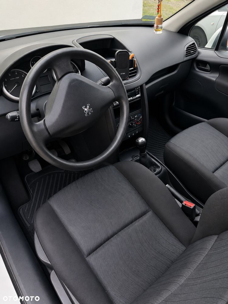 Peugeot 207 1.4 Presence - 2