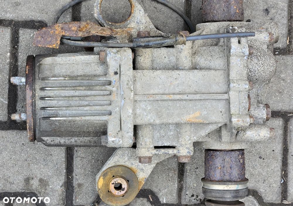 Mitsubishi  ASX Outlander II  1.8 2.0 DiD Di-D 2.0D  dyfer most tył  2.352 - 4