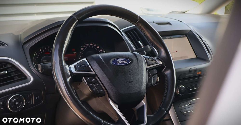 Ford Galaxy - 12