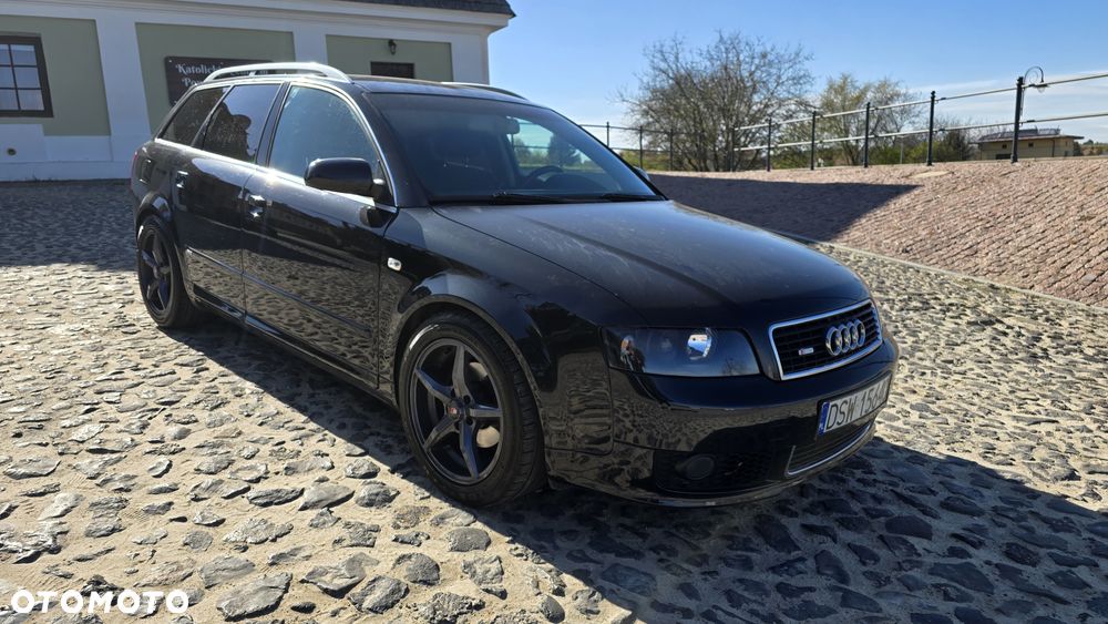 Audi A4 Avant - 1