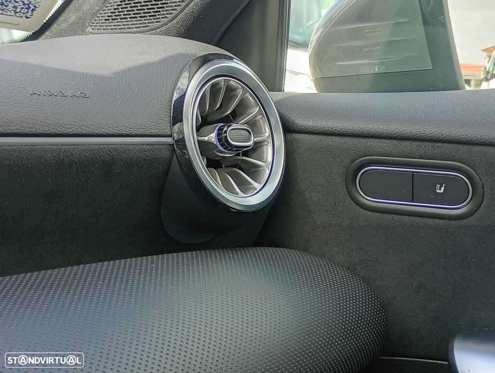 Mercedes-Benz A 250 Limousine e 8G-DCT AMG Line Advanced Plus - 29