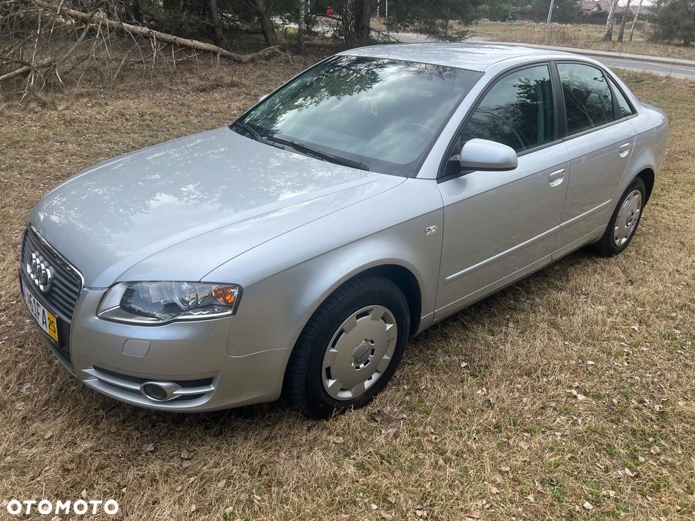 Audi A4 Limousine - 5