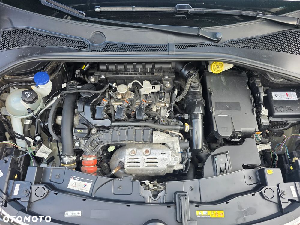 Citroën C3 1.2 PureTech Shine EAT6 - 28
