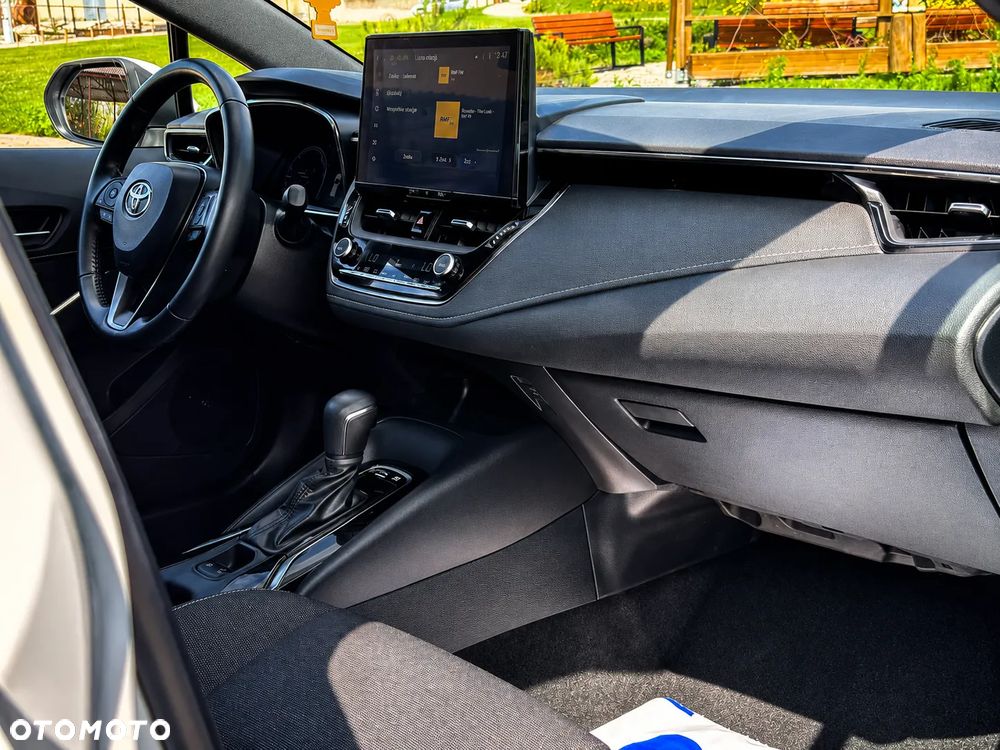 Toyota Corolla 1.8 Hybrid Comfort - 14