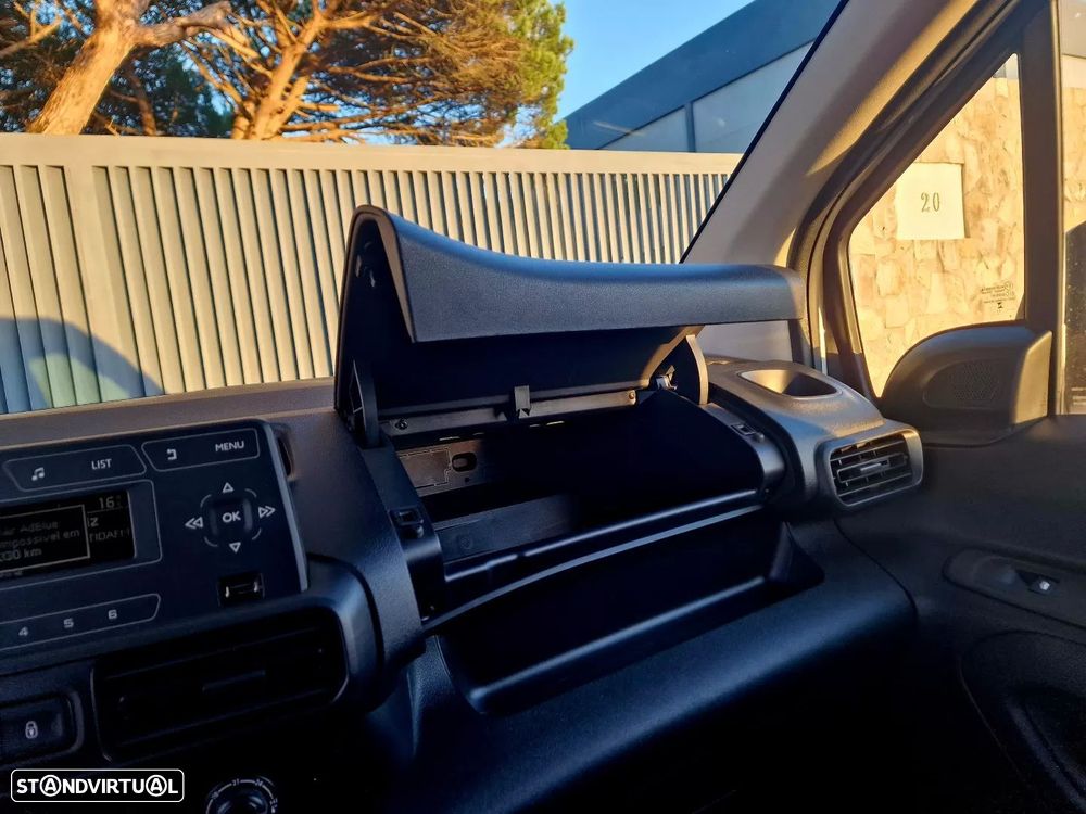 Peugeot Partner 1.5 BlueHdi 100cv (IVA DEDUTÍVEL) - 17