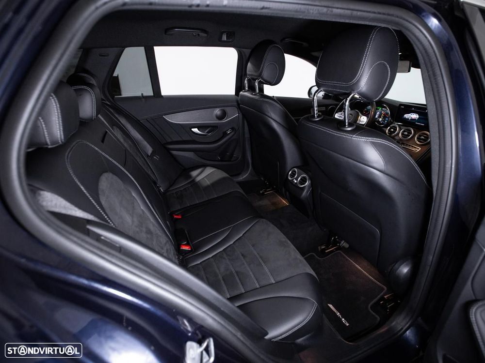 Mercedes-Benz C 300 de AMG Line - 12