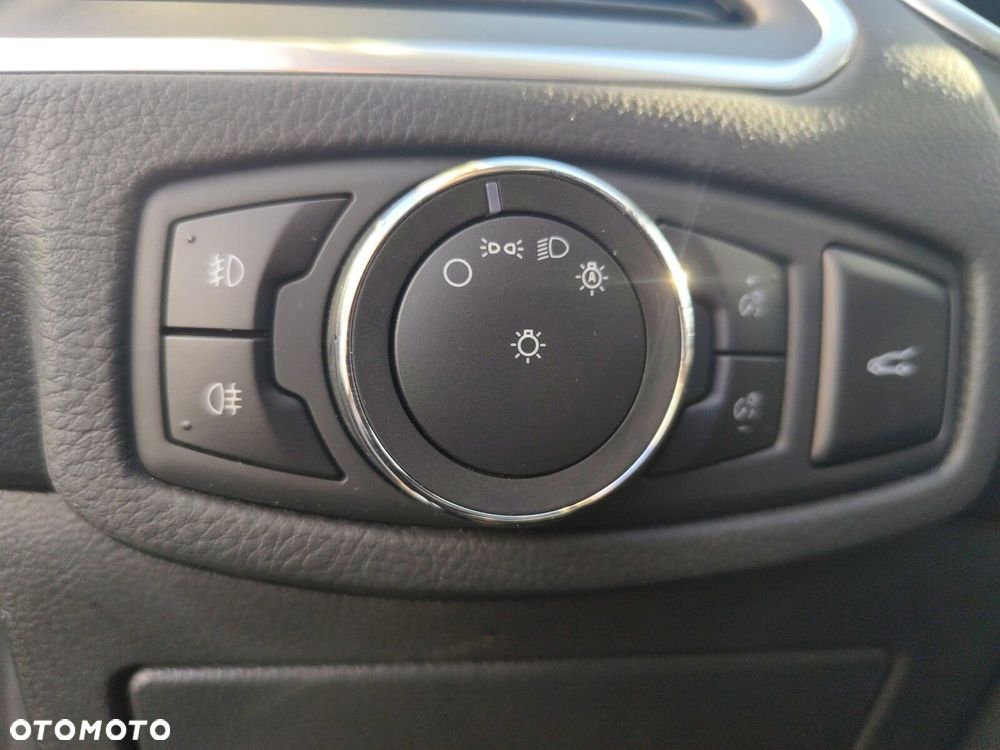 Ford S-Max - 22